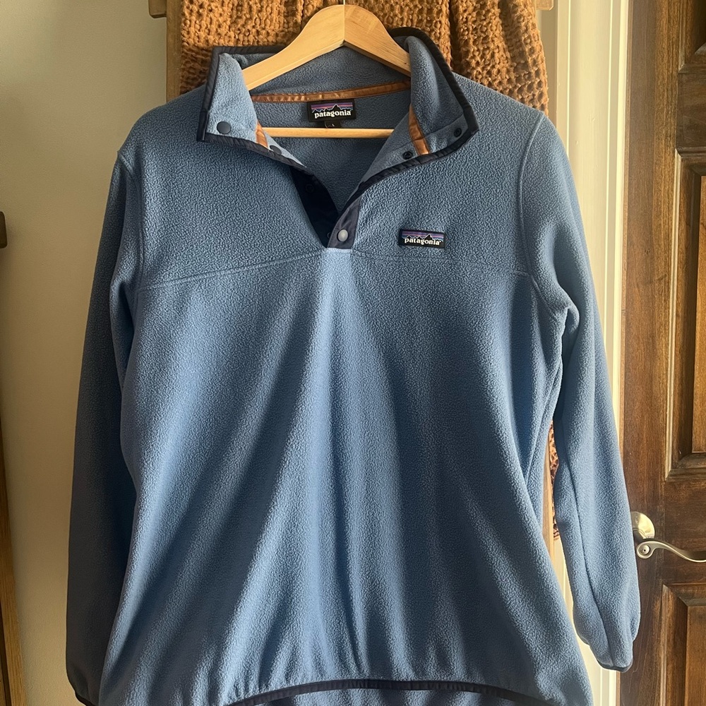 Women’s Patagonia 1/4 collar snap fleece size large